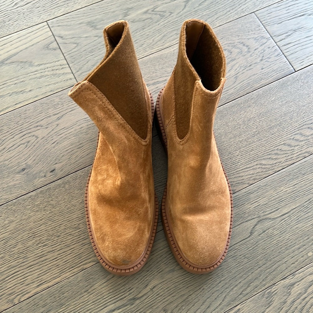 Vince boots